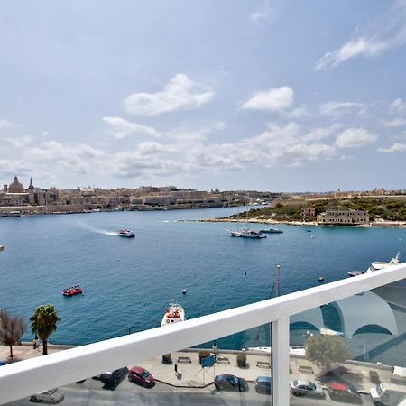 شقة Sliema Duplex Penthouse With Sea Views & Private Terrace By Shortletsmalta المظهر الخارجي الصورة