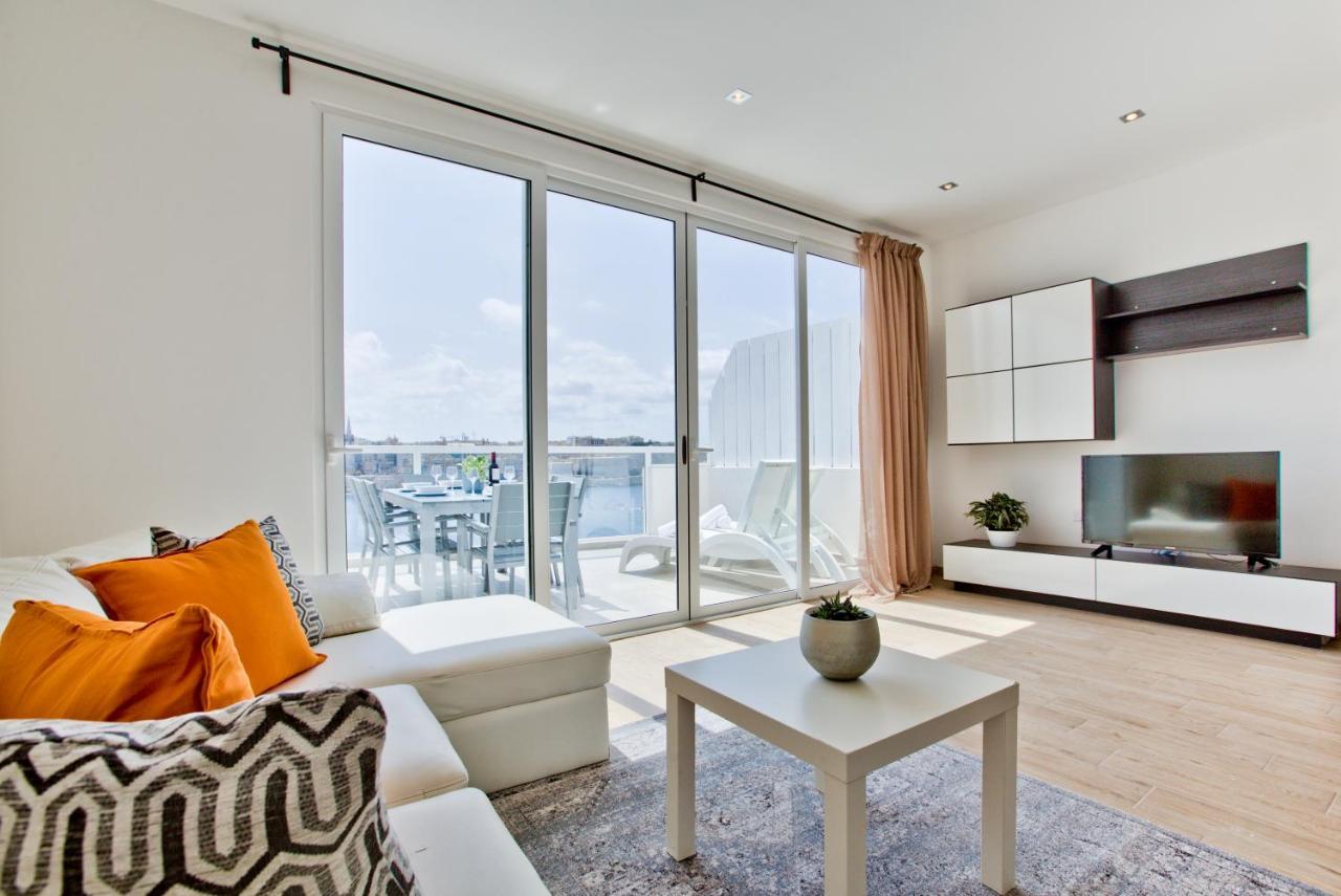 شقة Sliema Duplex Penthouse With Sea Views & Private Terrace By Shortletsmalta المظهر الخارجي الصورة