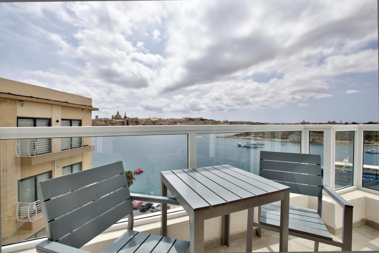 شقة Sliema Duplex Penthouse With Sea Views & Private Terrace By Shortletsmalta المظهر الخارجي الصورة