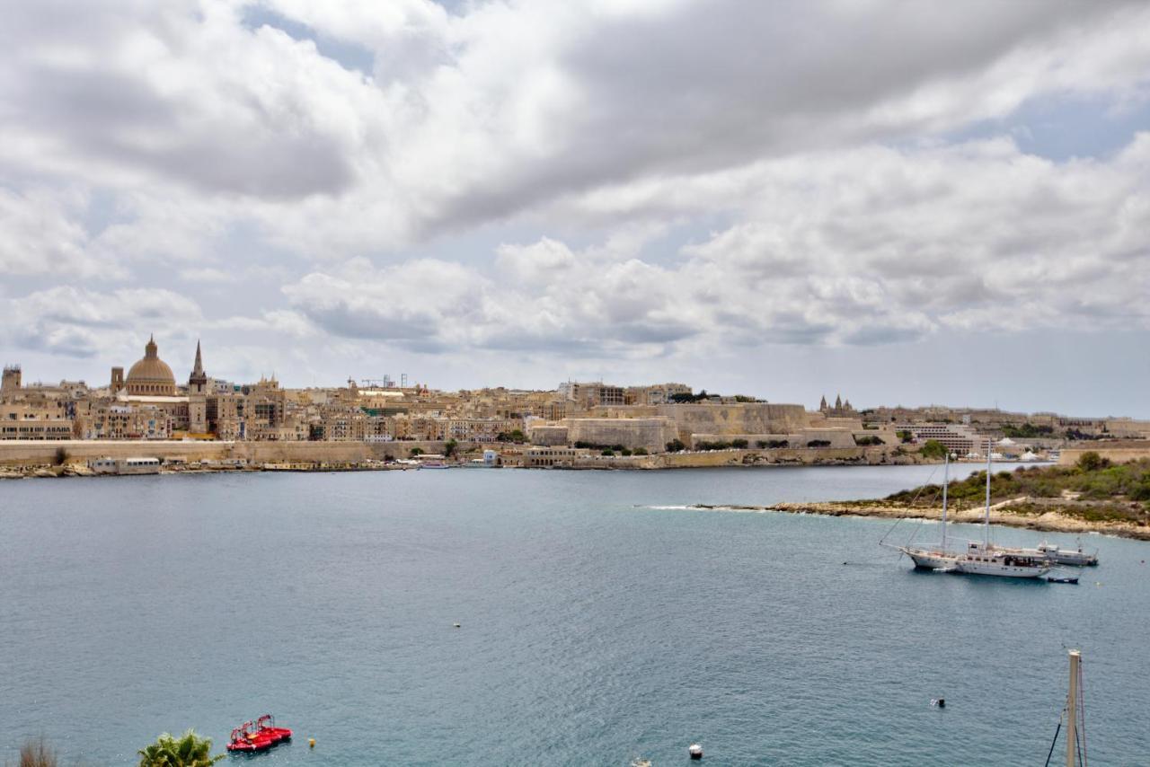 شقة Sliema Duplex Penthouse With Sea Views & Private Terrace By Shortletsmalta المظهر الخارجي الصورة