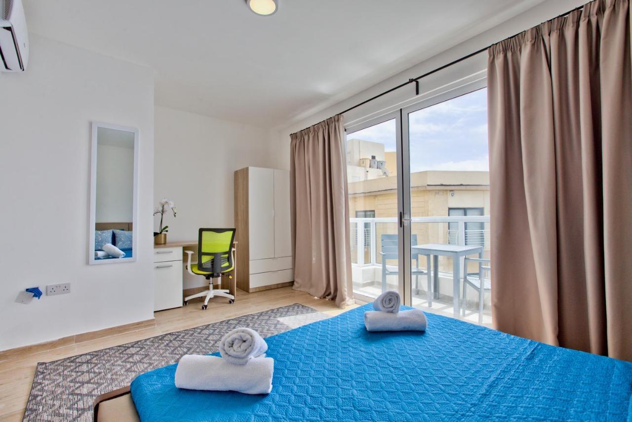 شقة Sliema Duplex Penthouse With Sea Views & Private Terrace By Shortletsmalta المظهر الخارجي الصورة